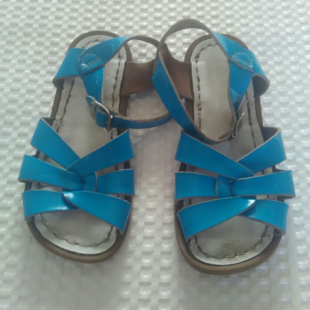 Saltwater sandals